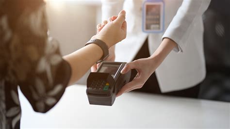 wearable wallet payment device